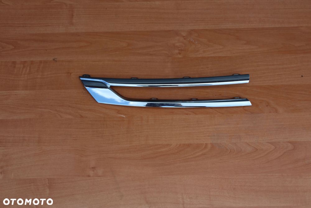 LISTWA CHROM ATRAPY PRAWA EUROPA  OPEL ASTRA K 13423642 - 1