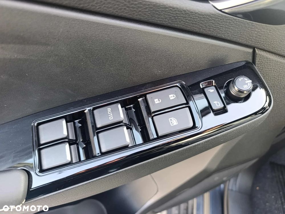 Isuzu D-Max 1.9 DC LSE - 9