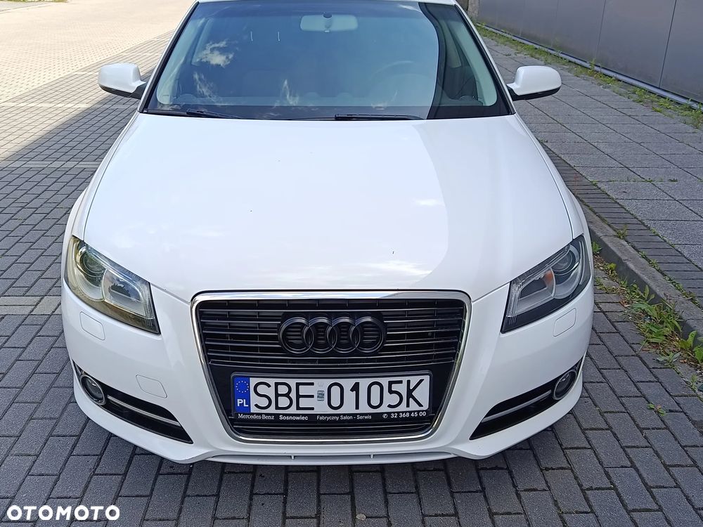 Audi A3 Sportback - 2
