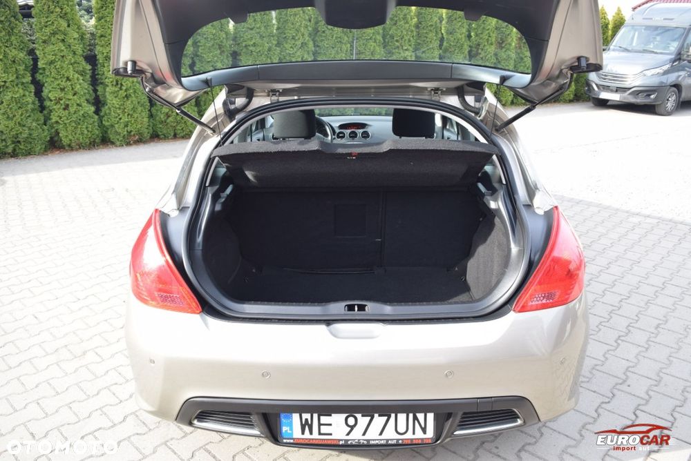 Peugeot 308 1.6 HDi Premium - 21