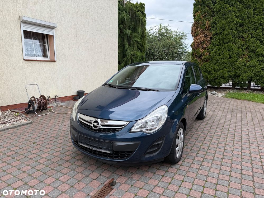 Opel Corsa 1.2 16V Essentia - 1