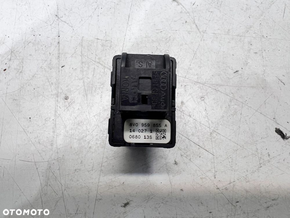 PRZEŁĄCZNIK WŁĄCZNIK SZYB AUDI A3 8V 8V0959851E KOMPLET 1/25 - 6