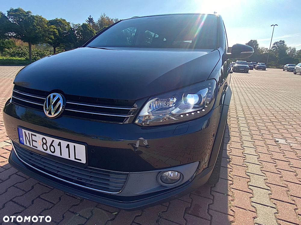 Volkswagen Touran 1.4 TSI Cross - 11