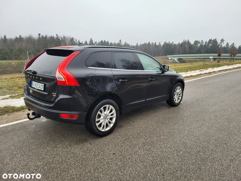 Volvo XC 60 2.4D AWD Momentum - 5