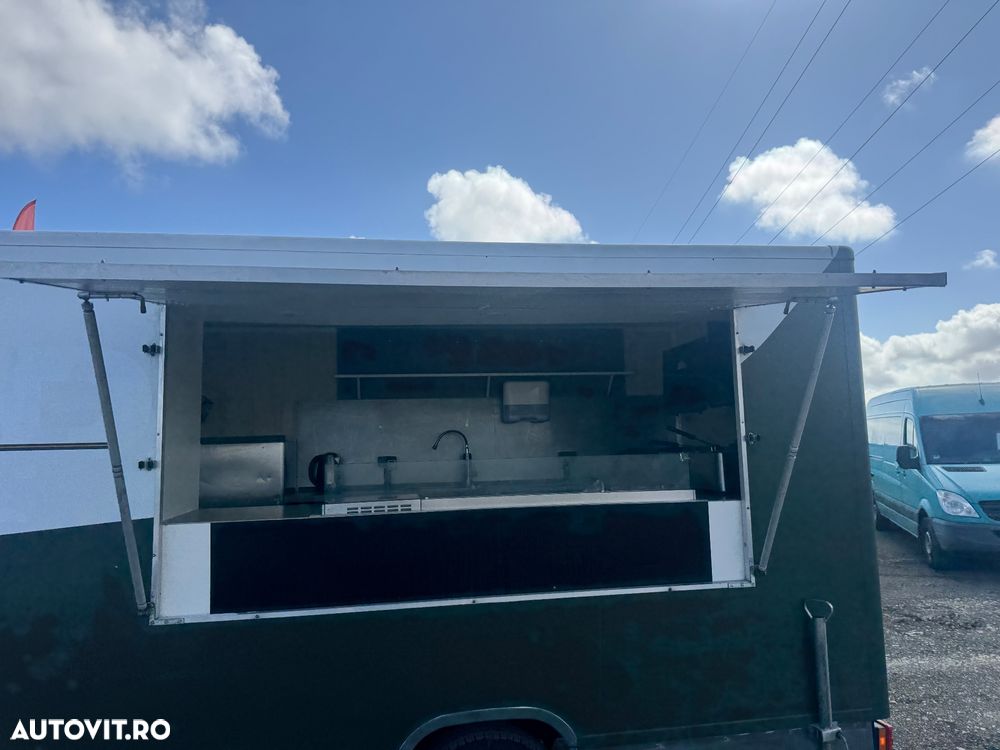 Mercedes-Benz Sprinter - 2