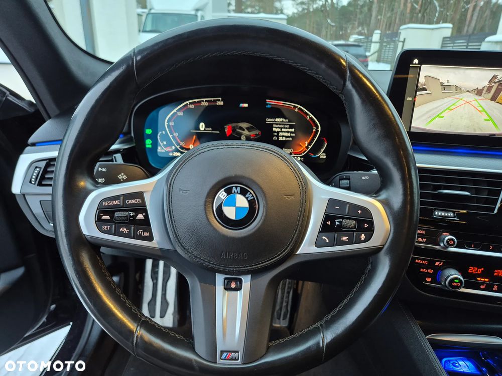 BMW Seria 5 520d M Sport - 17
