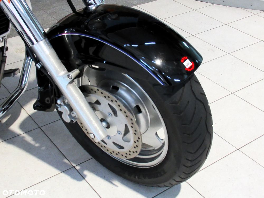 Suzuki VL 1500 Intruder LC - Boulevard C90 - 22