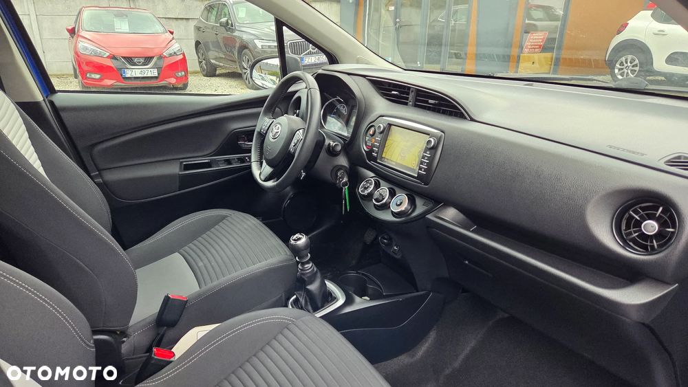 Toyota Yaris 1.5 Premium - 17