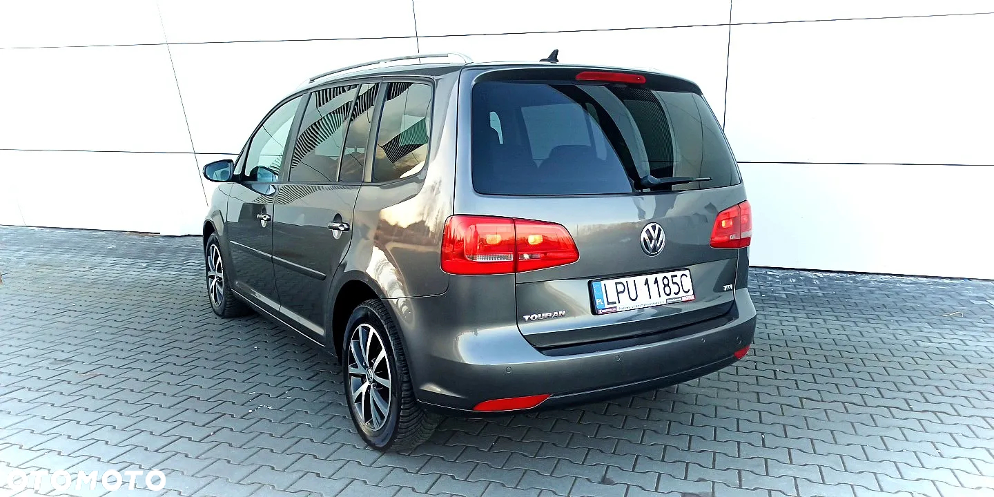 Volkswagen Touran 1.6 TDI DPF Highline - 10