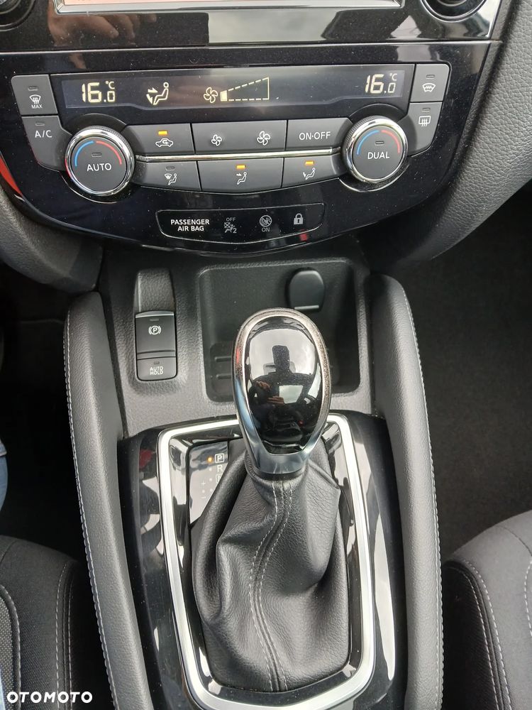 Nissan Qashqai 1.7 dCi Xtronic ALL-MODE 4x4i N-WAY - 37