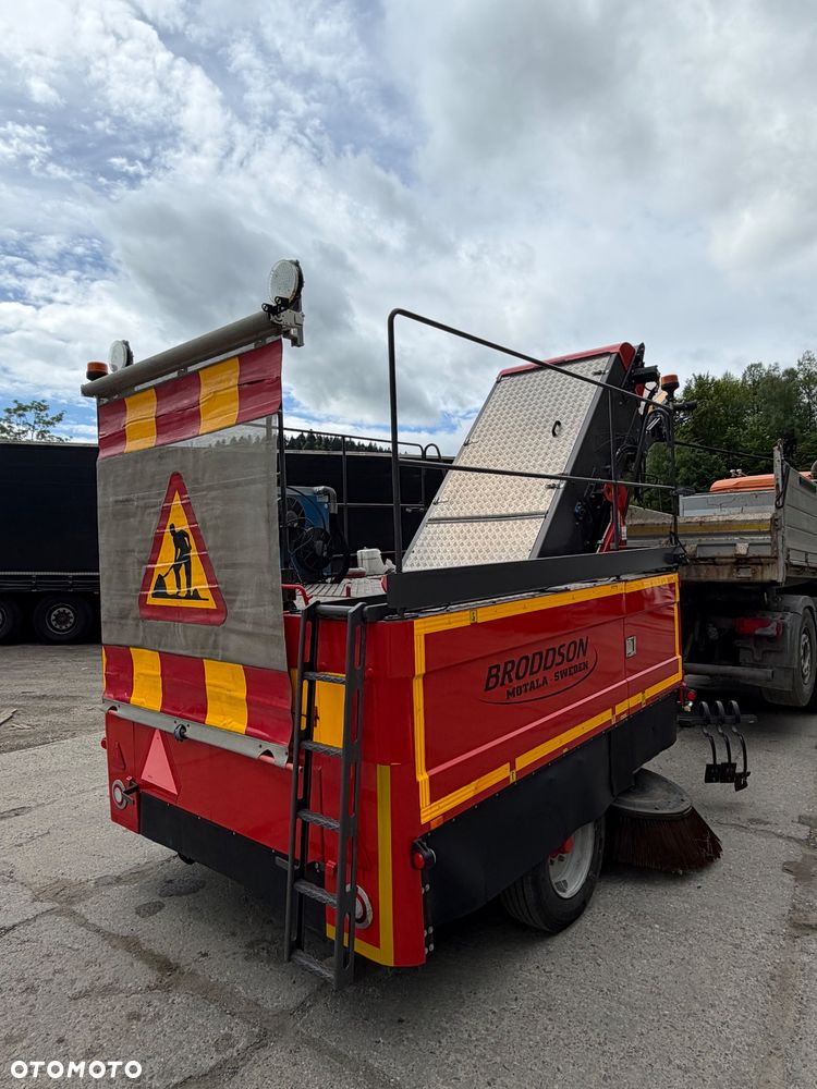 Inny SCANDIA STREETSWEEPER - 4