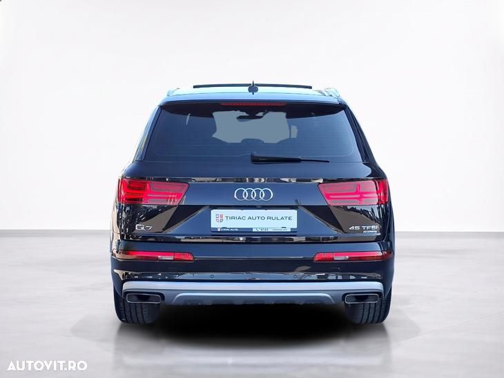Audi Q7 3.0 TFSI Quattro Tiptronic - 6
