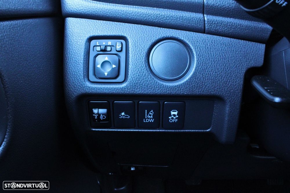 Mitsubishi L200 2.3 DI-D Strakar CD Connect Edition 4WD - 18