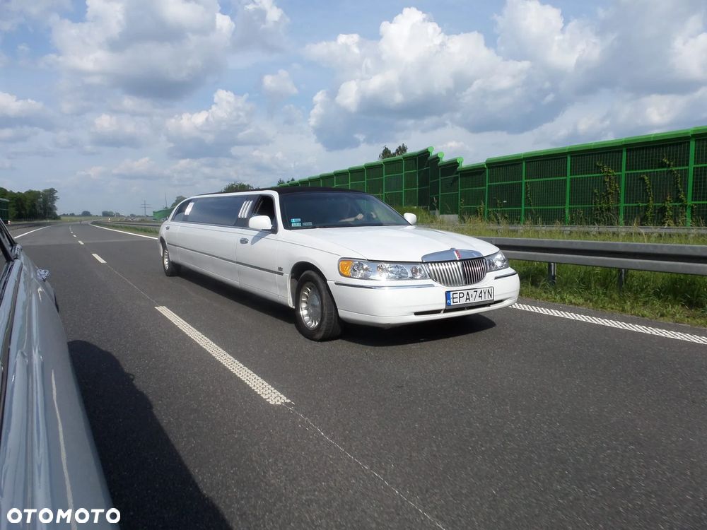 Lincoln Town Car 4.6 Signature - 6