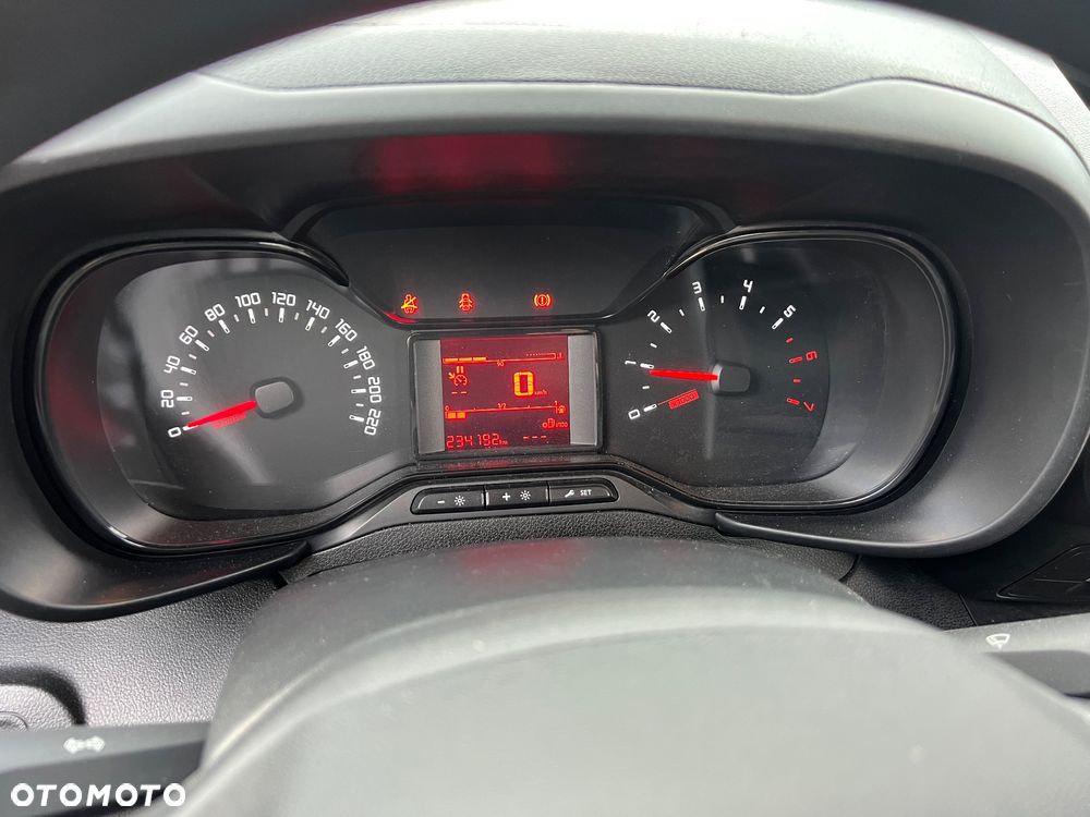 Toyota PROACE CITY - 12