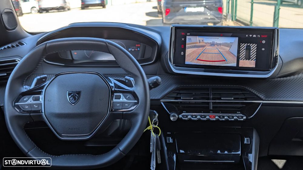 Peugeot 2008 1.2 PureTech GT EAT8 - 9