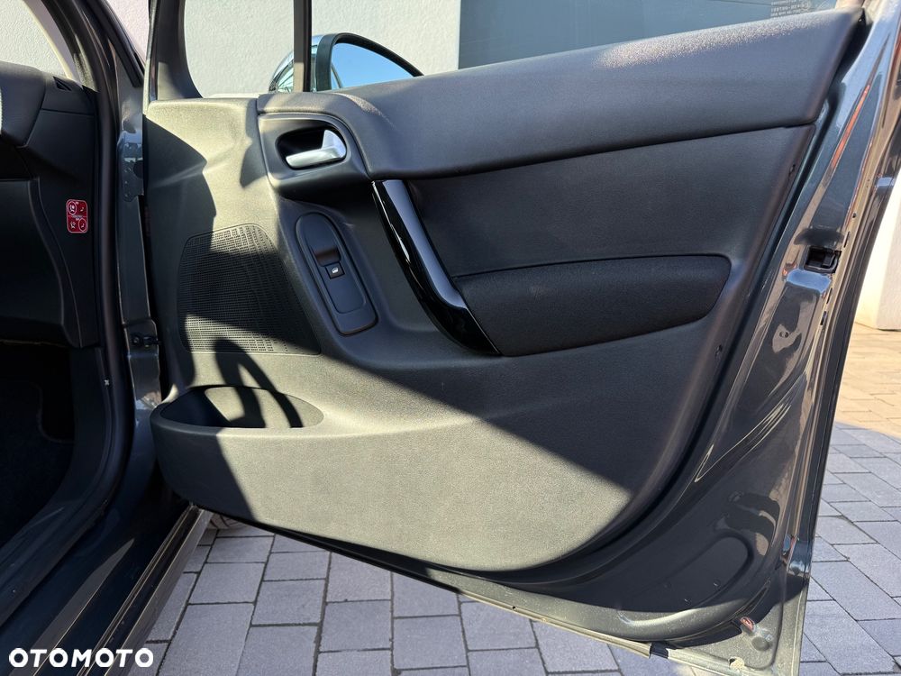 Citroën C3 e-HDi 90 FAP Exclusive - 25