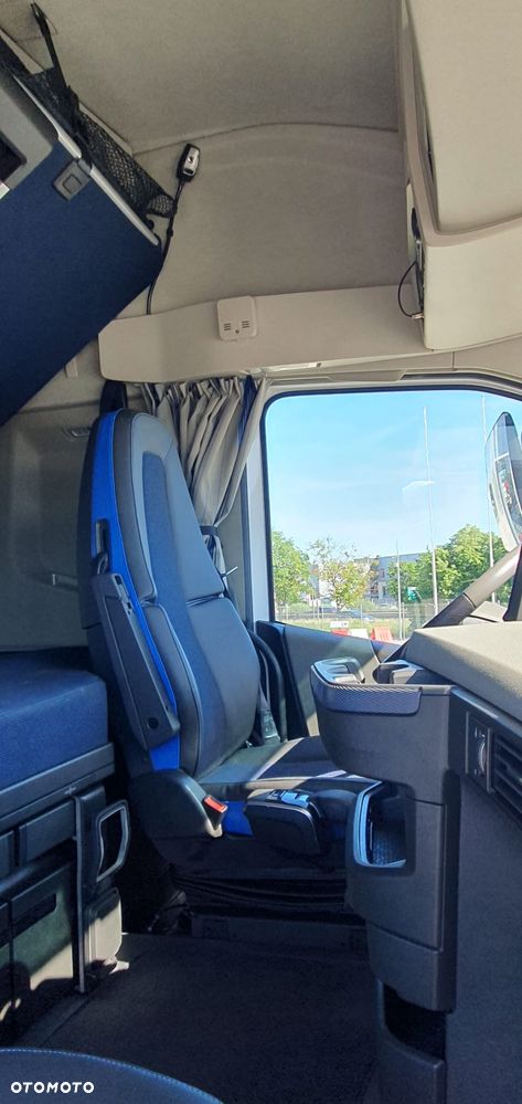 Volvo FH 460 GLOBETROTTER I-SAVE - 7