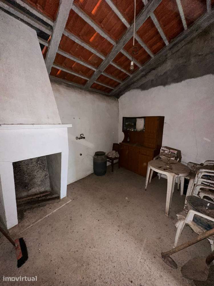 Moradia de 2 Pisos em Vila Nova de Foz Côa (Santo Amaro) - Grande imagem: 4/10