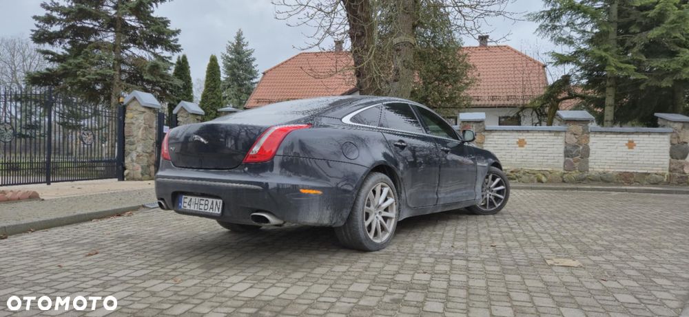 Jaguar XJ 3.0 D V6 Premium Luxury - 22
