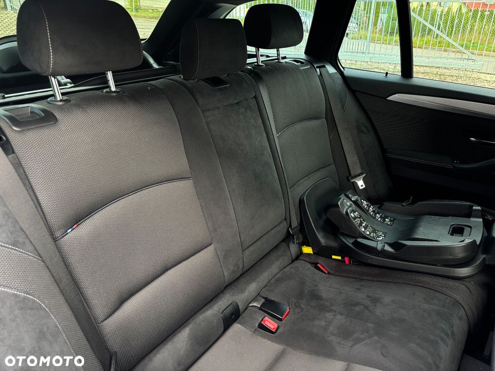 BMW Seria 5 525d Touring Sport-Aut - 20