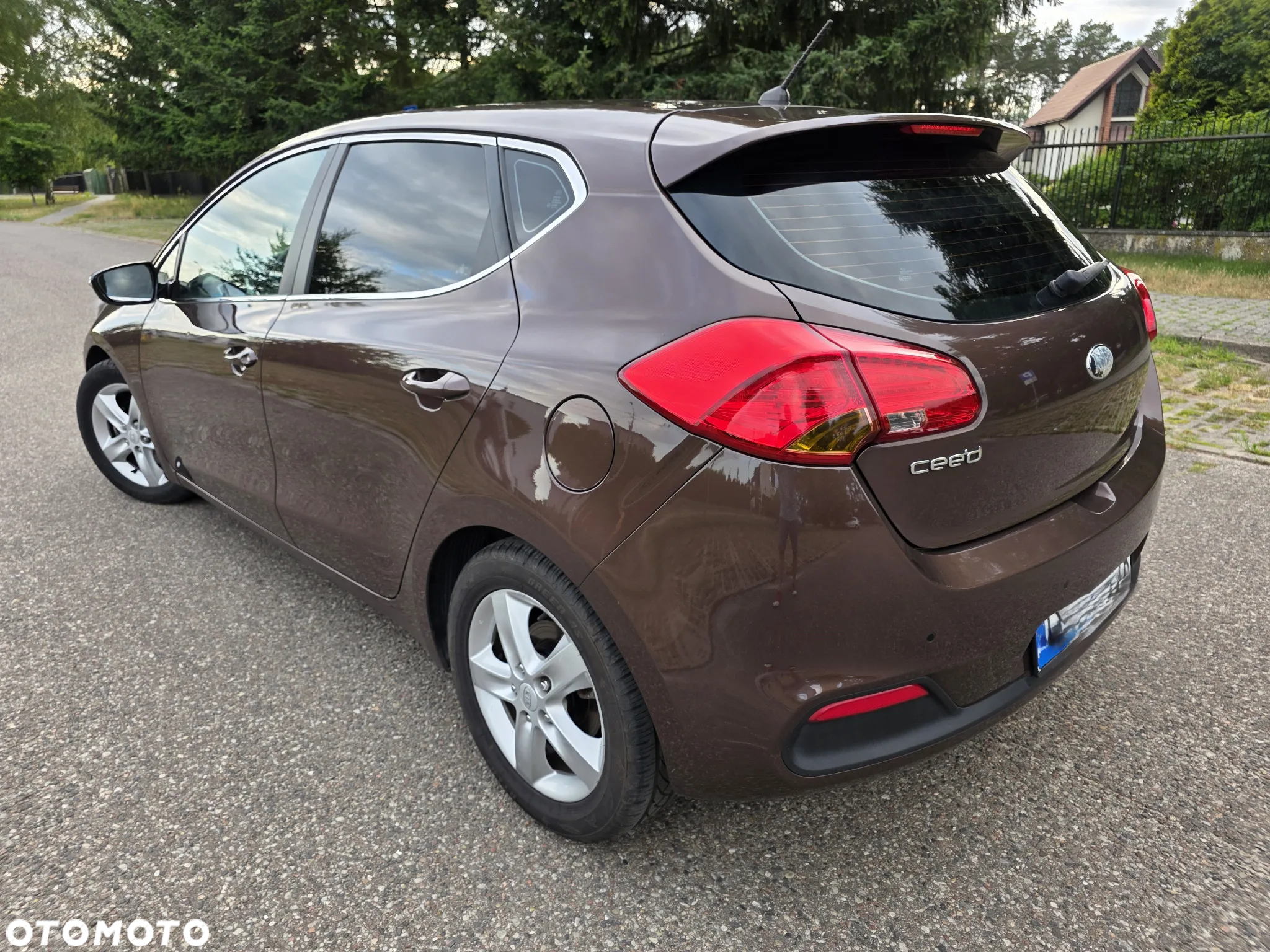 Kia Ceed 1.6 GDI DCT Platinum Edition - 4