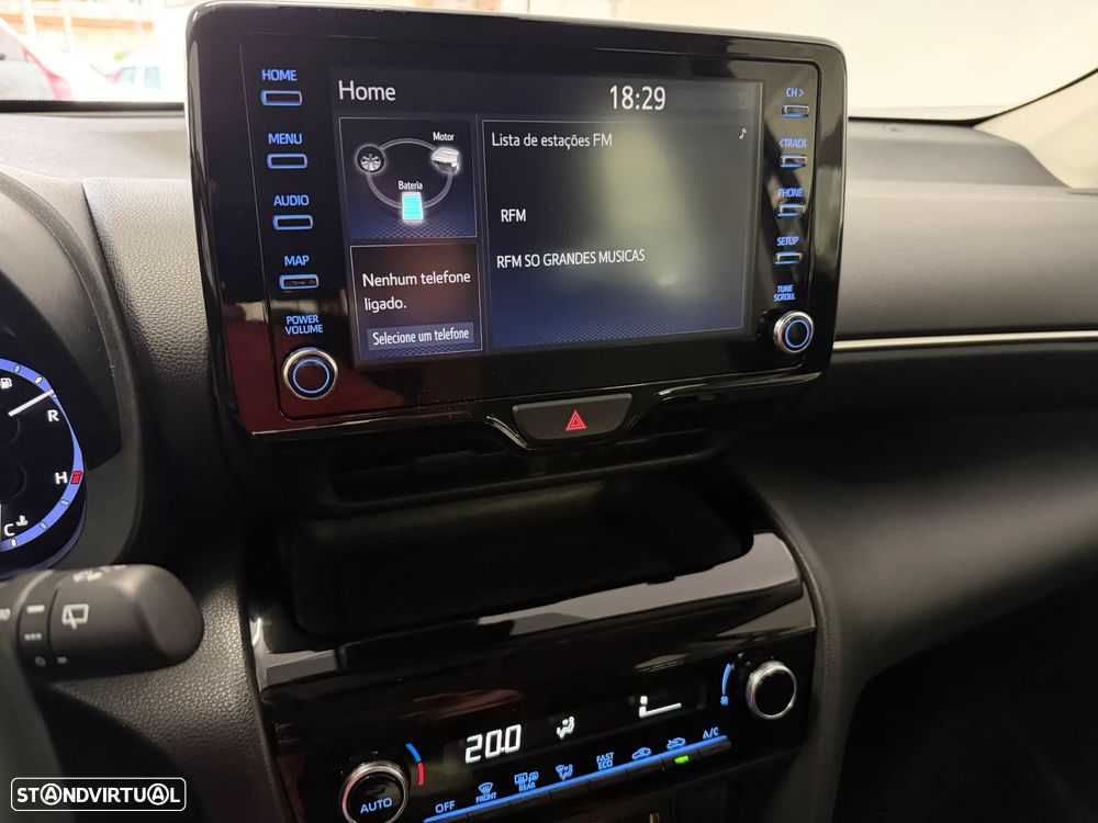 Toyota Yaris Cross - 25