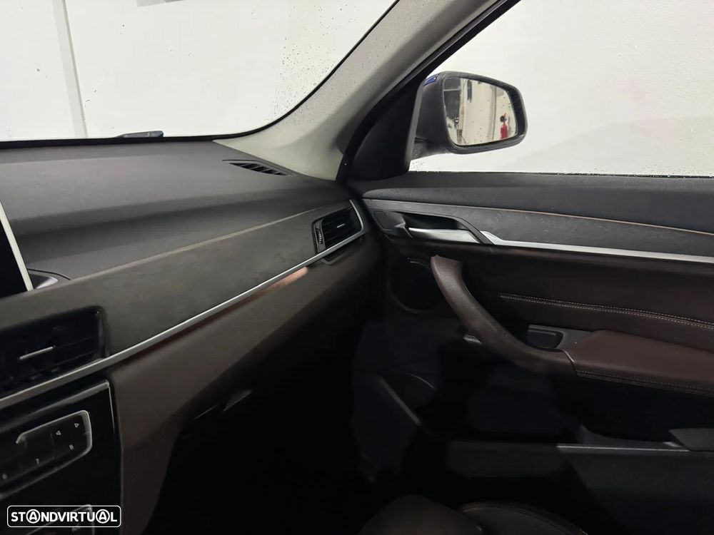 BMW X1 16 d sDrive Pack M - 17