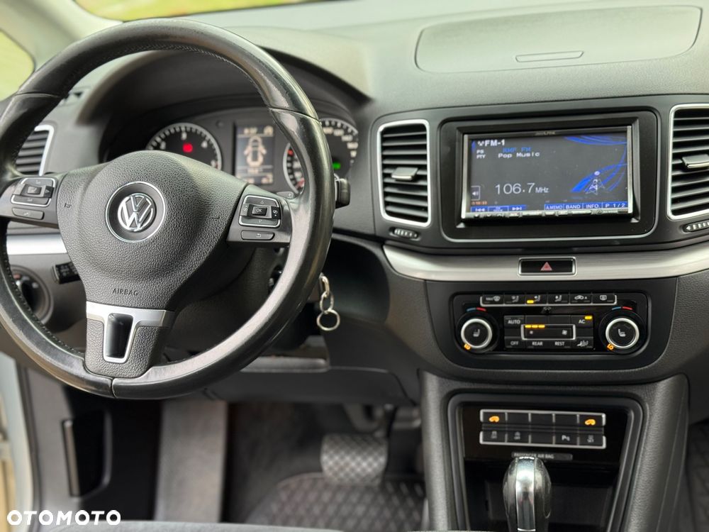 Volkswagen Sharan 2.0 TDI Highline DSG - 10
