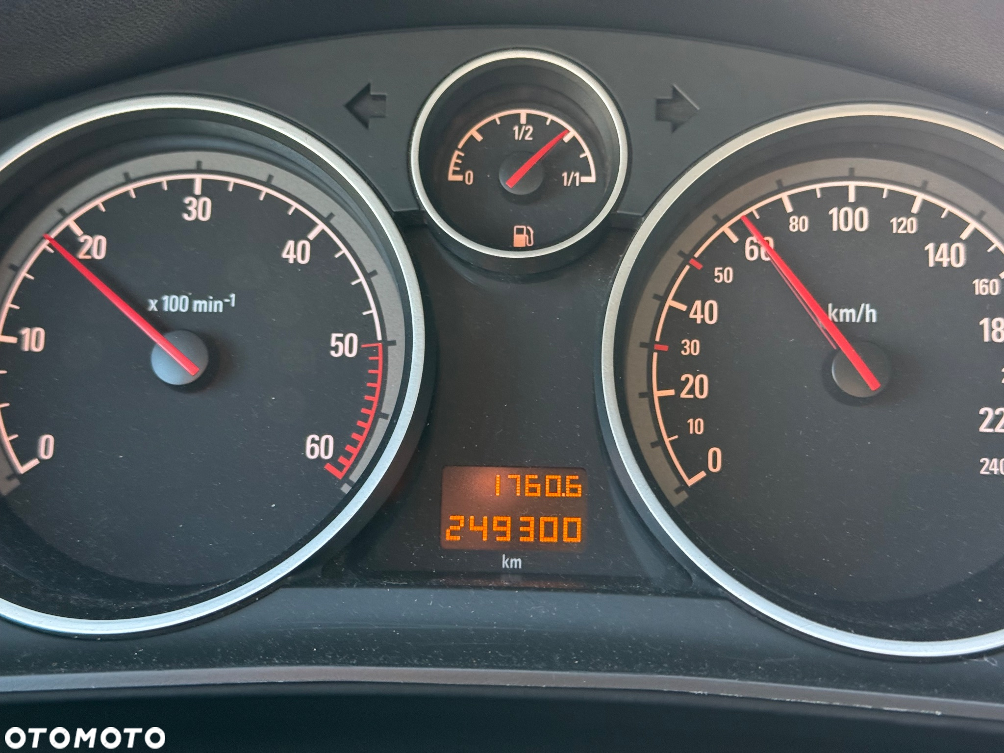 Opel Astra III GTC 1.7 CDTI Sport - 24