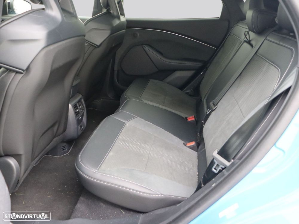 Ford Mustang Mach-E GT AWD - 28