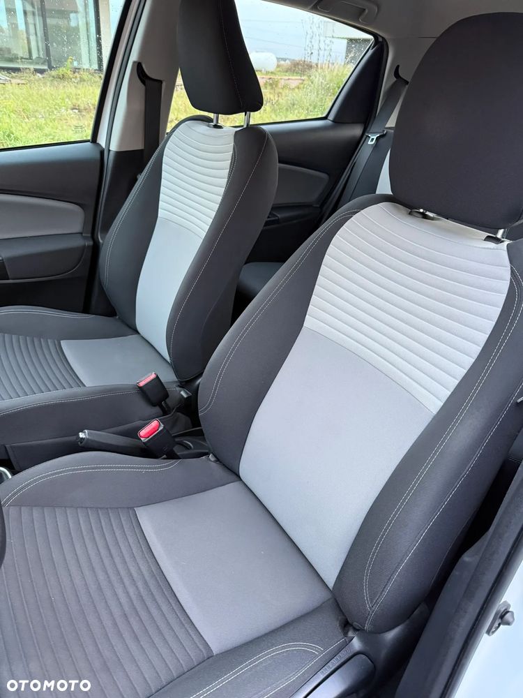 Toyota Yaris - 13