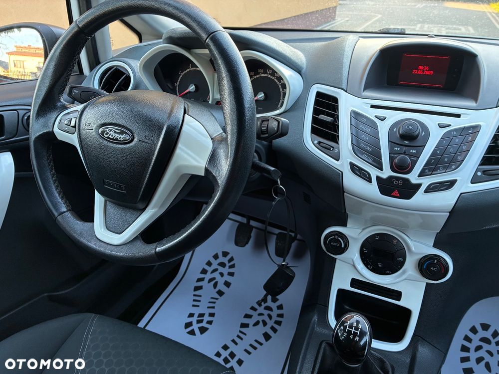 Ford Fiesta 1.4 Titanium - 15