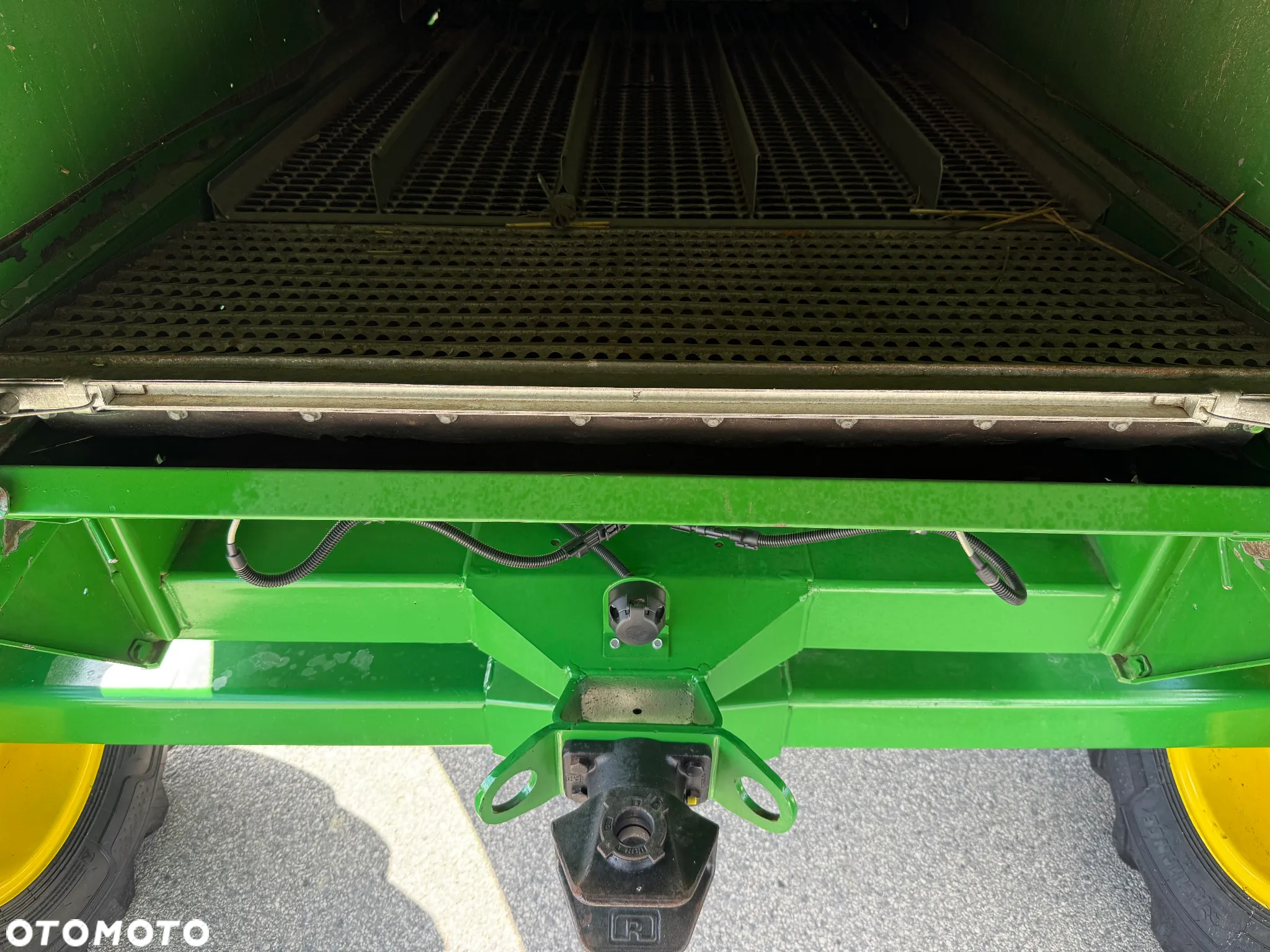 John Deere W 330 - 25