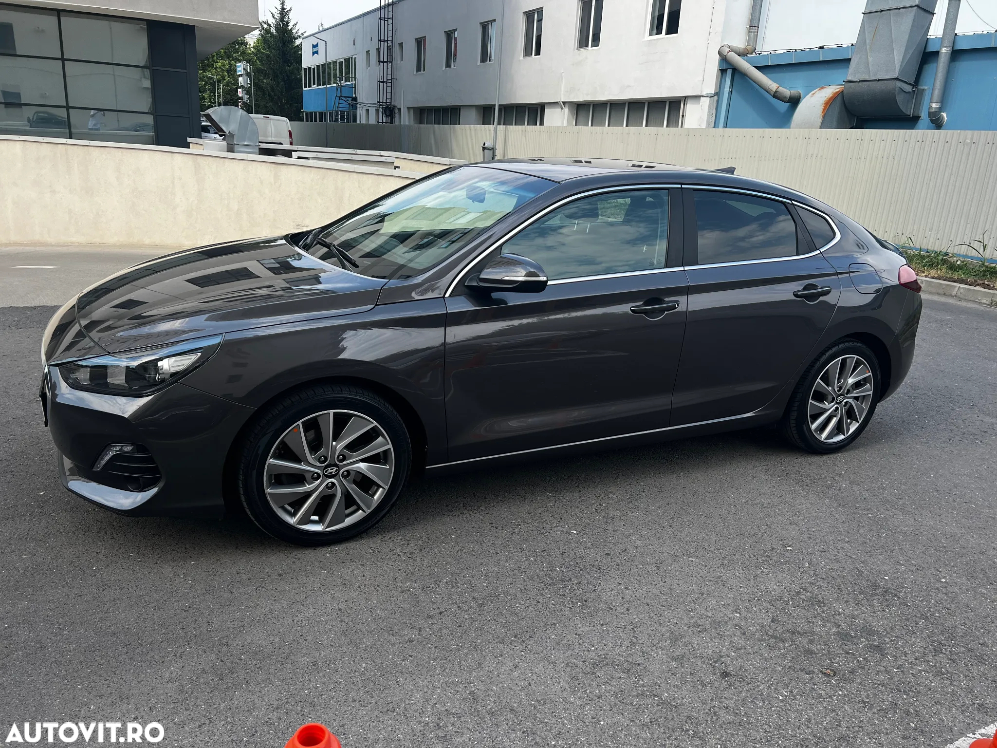 Hyundai i30 Fastback 1.4 T-GDi 140CP 5DR 7DCT Exclusive - 3