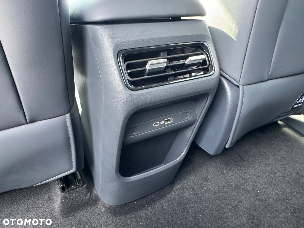Geely Starray EM-i 1.5 PHEV Pro DHT - 13