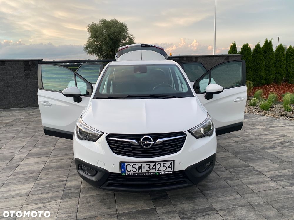Opel Crossland X 1.2 T Design Line S&S - 38