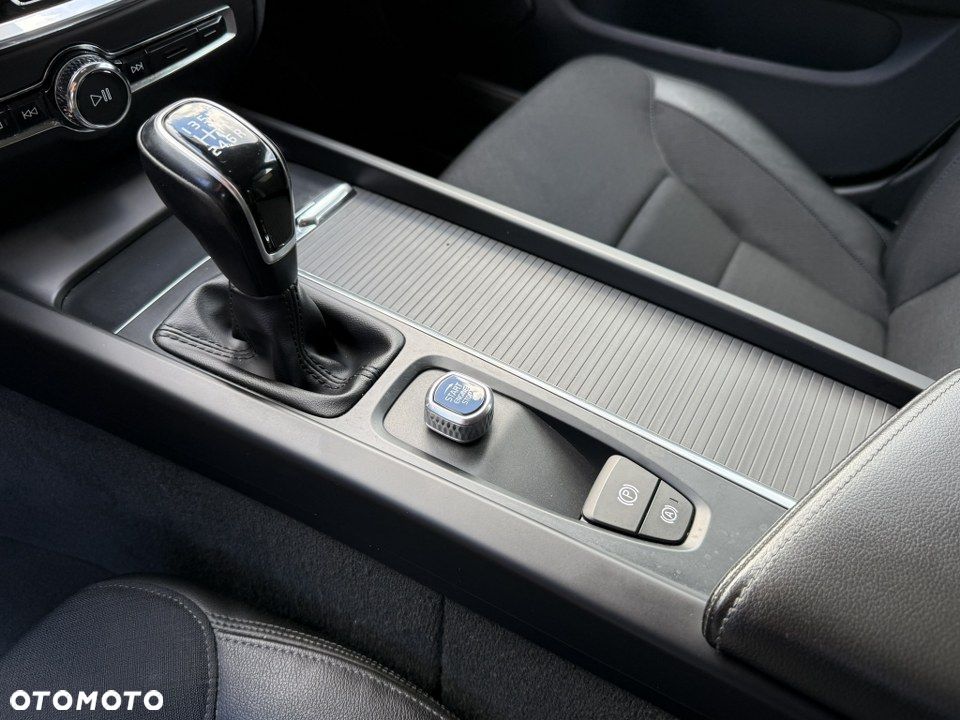 Volvo V60 D3 Momentum - 26