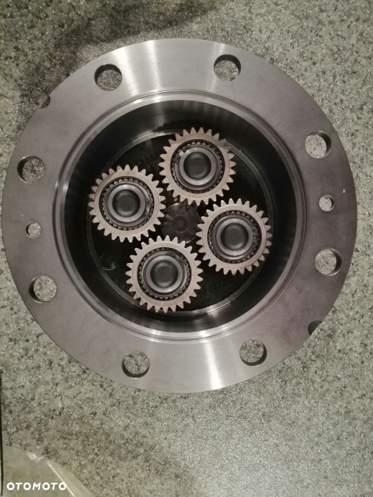 Obudowa z satelitami zwolnica Manitou 602867 - 1