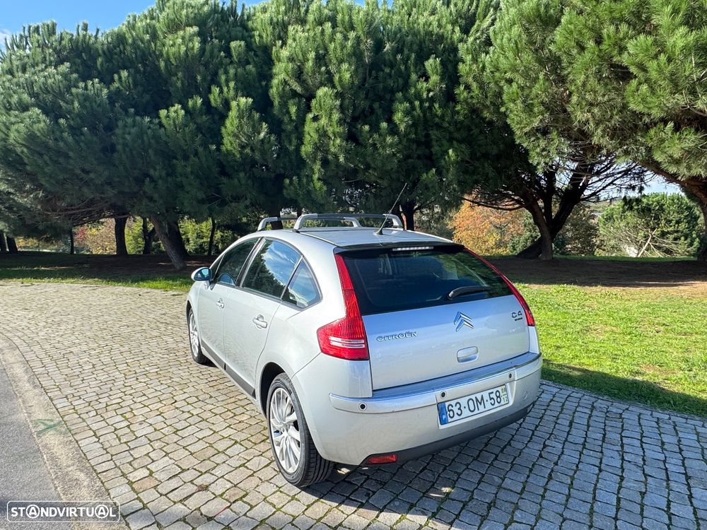 Citroën C4 Coupe HDi 110 FAP EGS6 Tendance - 20