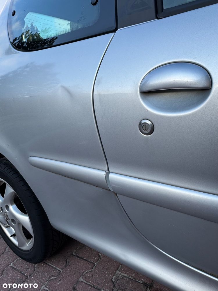 Peugeot 206 1.6 Quiksilver - 17