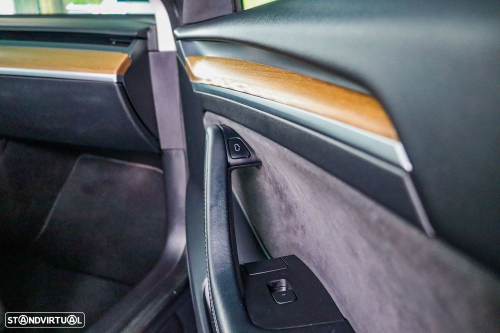 Tesla Model 3 Long Range Tração Integral - 9