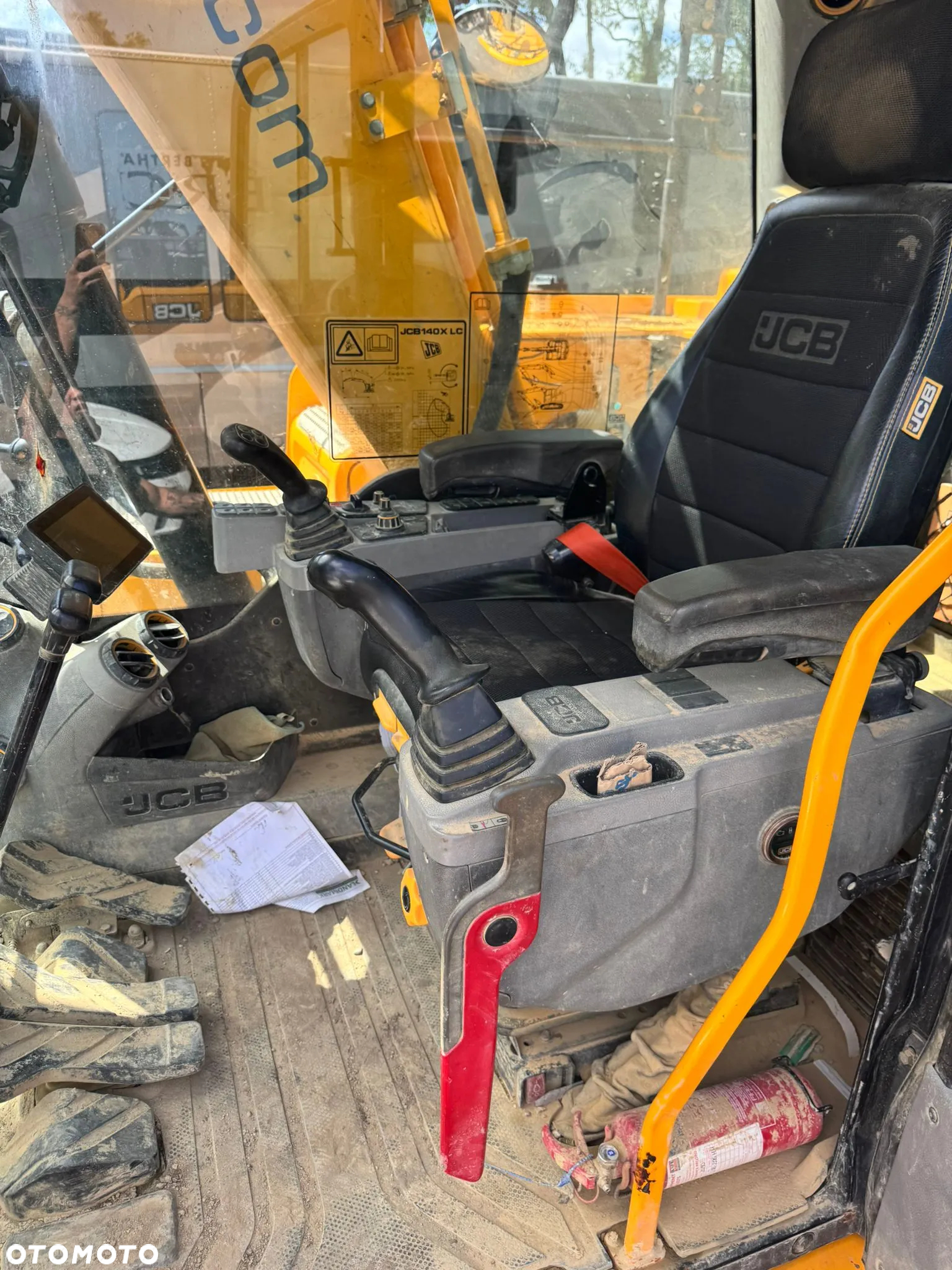 JCB 140XL 4F - 5