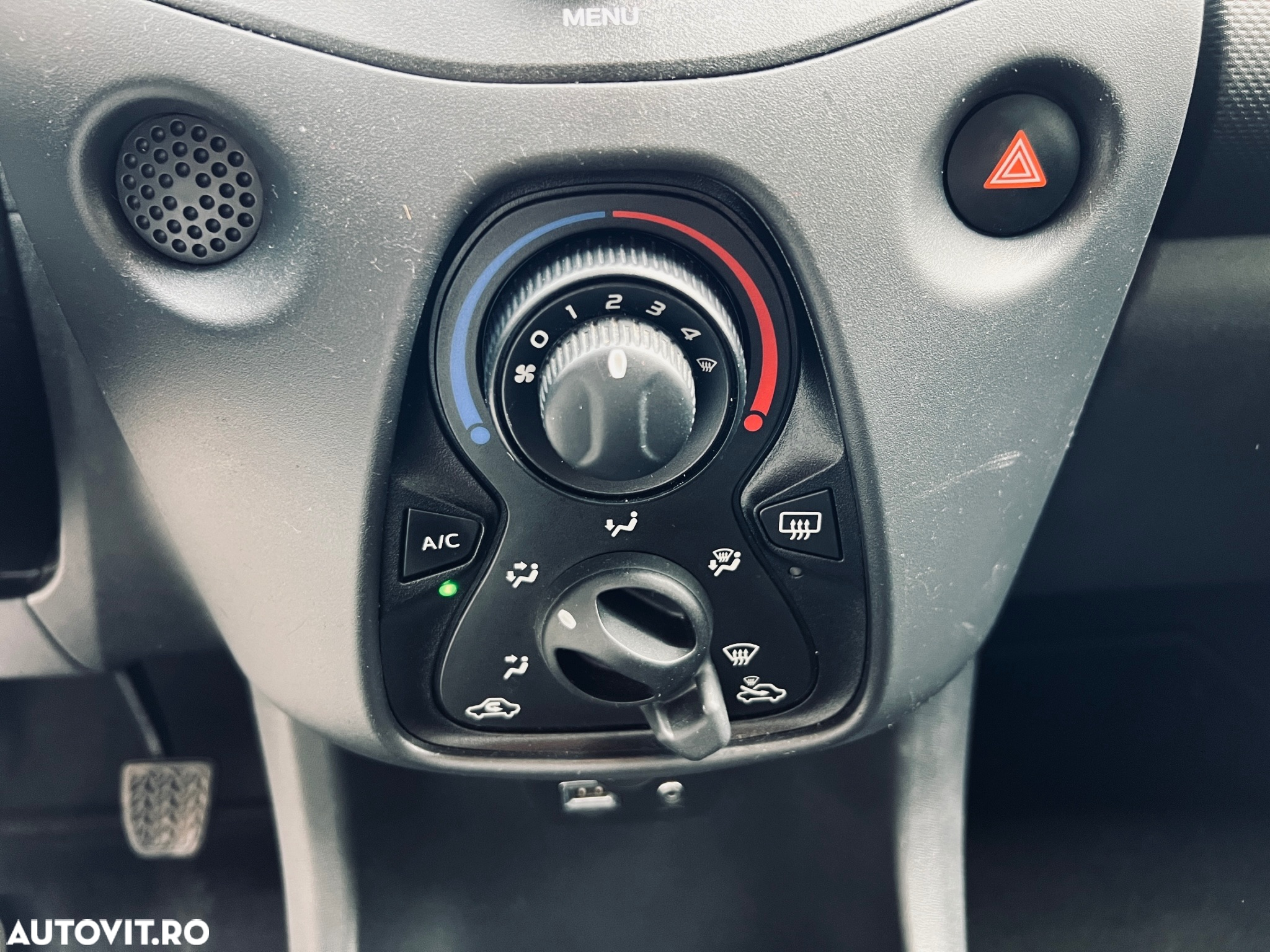 Toyota Aygo 1.0 VVY-I 5 usi X-trend - 12