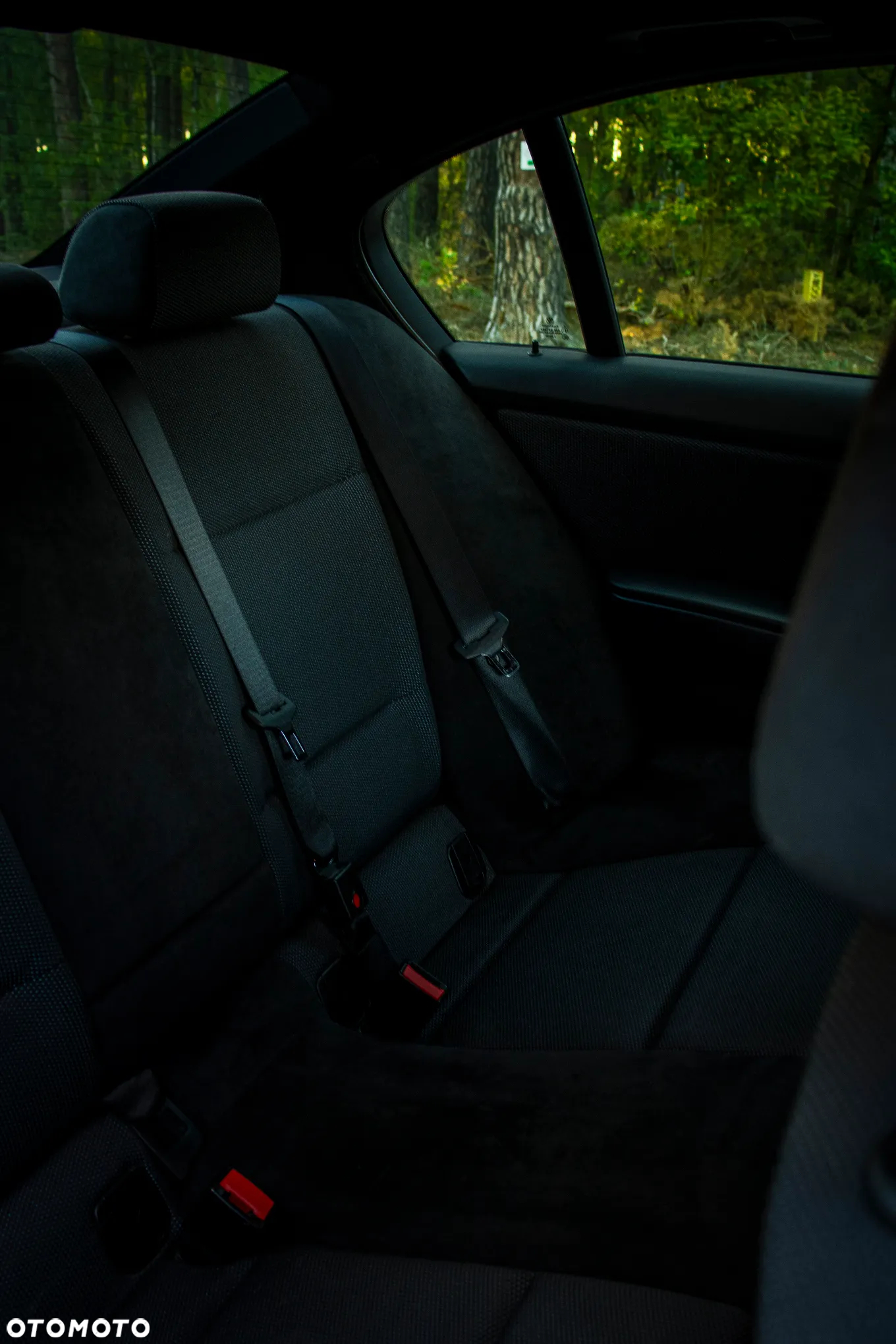 BMW Seria 3 318i - 25