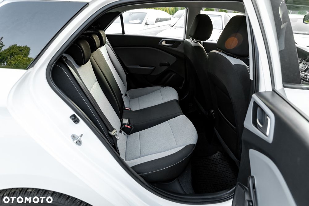 Hyundai i20 1.2 - 22