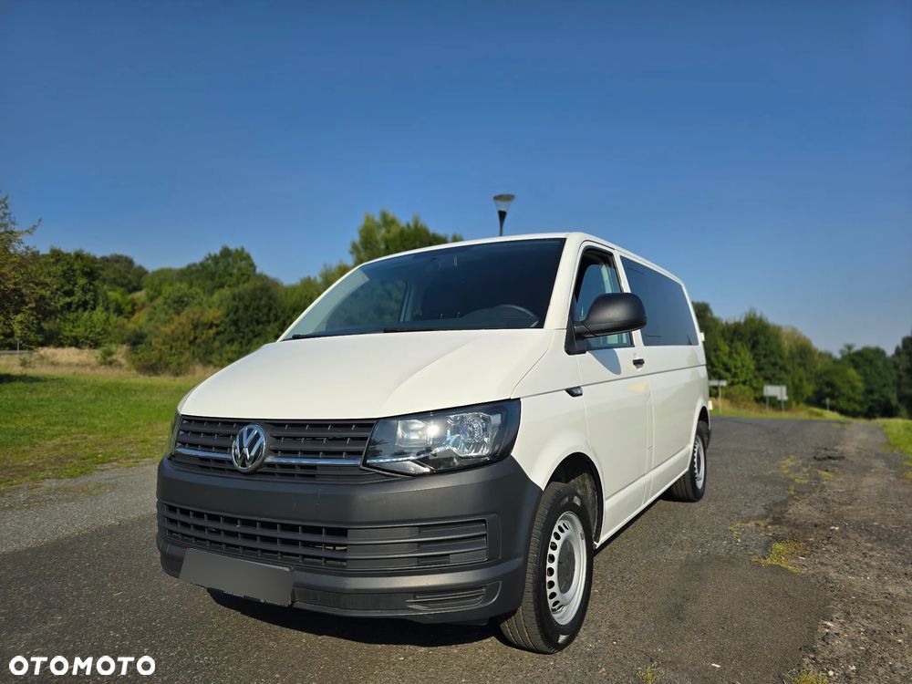 Volkswagen Transporter - 1