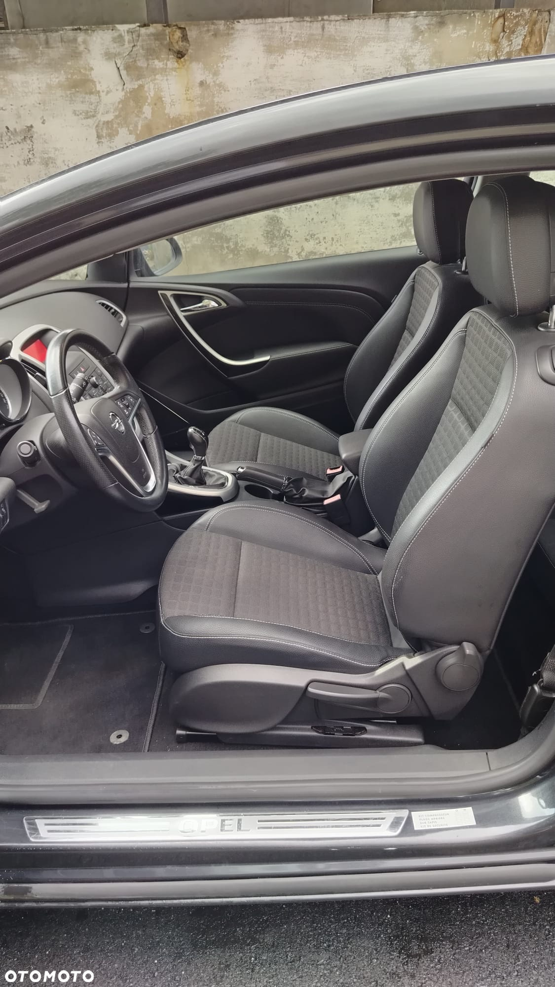 Opel Astra GTC 1.4 Turbo - 9