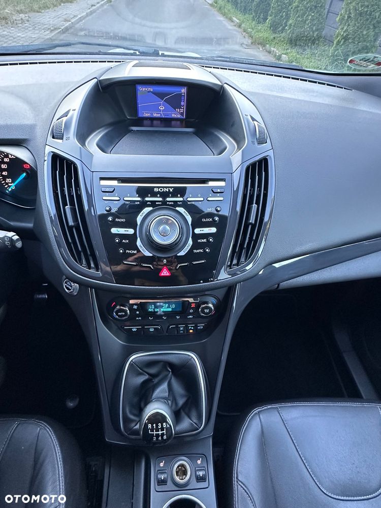 Ford Kuga 2.0 TDCi 4WD Titanium - 31