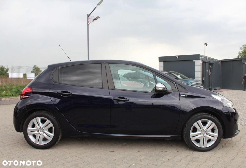 Peugeot 208 PureTech 82 Allure - 6